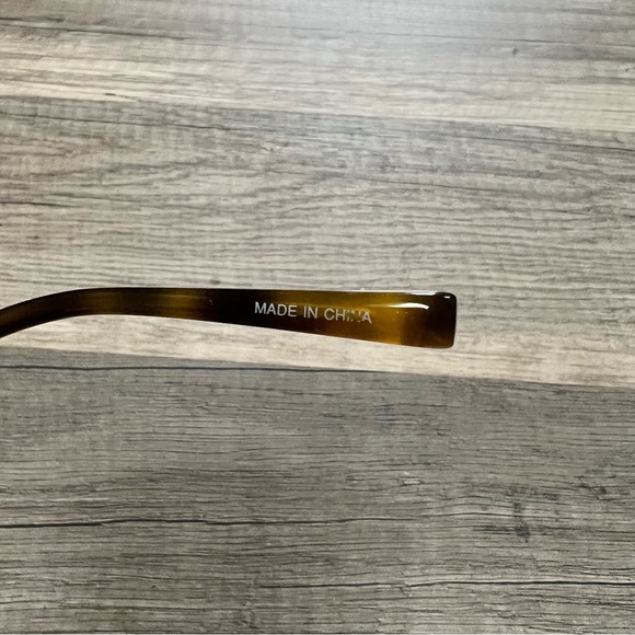 MCM Plastic MCM2706 in Tortoise - Picture 8 of 8